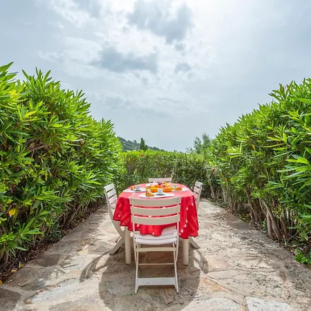 Le Hameau Du Soleil-4 By Interhome Appartement