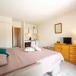 Apartament Le Hameau Du Soleil-4 By Interhome Cavalaire-sur-Mer